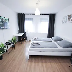 https://stuttgart-city-4zw-in-bester-city-lage-am-berliner.stuttgart-hotel.com