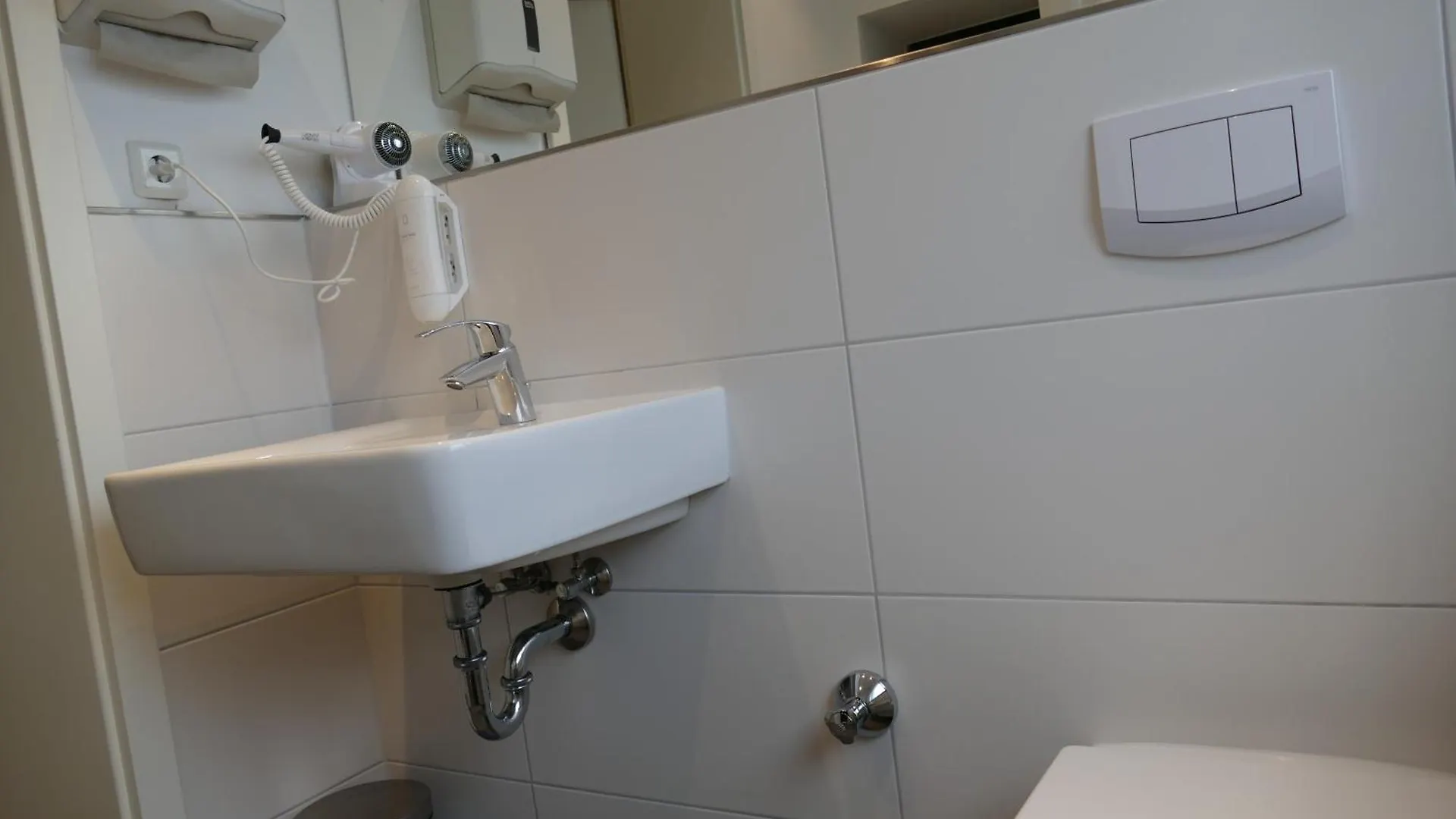 Pension Soelde Ug Dortmund 3*,  Germania